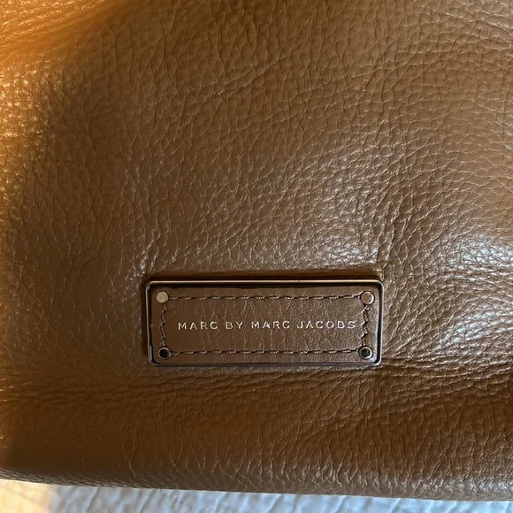 Taupe Marc Jacobs Purse - Picture 2 of 5